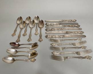 Rogers & Brothers Flatware Set
