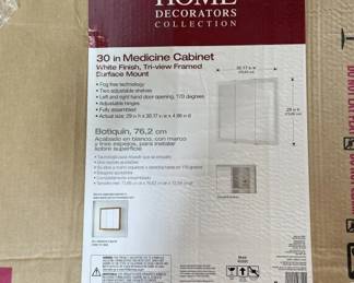 Lot 453 | 30 inch surface mount medicine cabinet