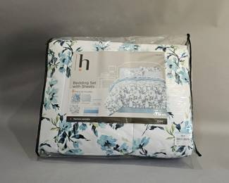 Lot 346 | New Home Expressions Queen Bedding Set