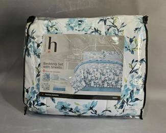 Lot 345 | New Home Expressions Queen Bedding Set