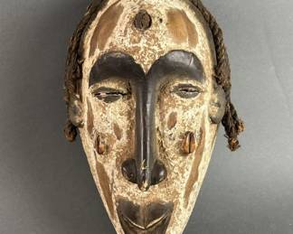 Lot 24 | African Tribal Mask