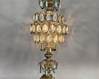 Lot 32 | Chandelier Hollywood Regency Table Lamp