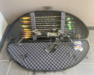 Lot 198a | Martin Magnum Bow With Case