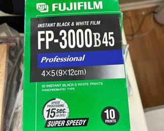Fujifilm FP-3000B45 Professional Instant Black & White Film