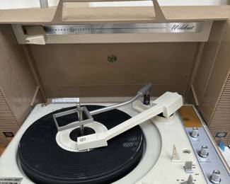 General Electric Wildcat Record Player