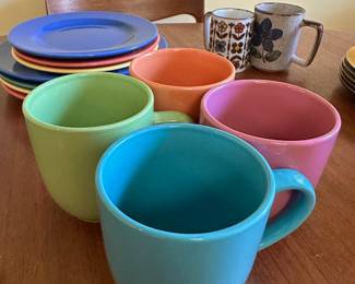 Set of 4 Multicolored Coffee Mugs
