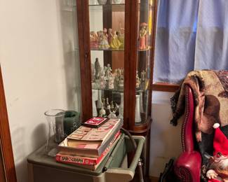 Curio cabinet
Hose reel