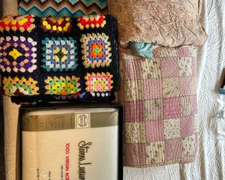 Afghans & Quilts