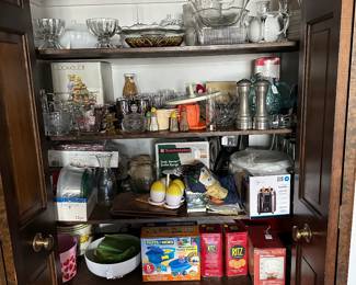 Glassware, Kitchenware, Small Appliances