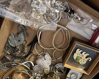 LOTS OF JEWELRY!