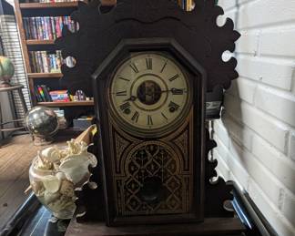Vintage Mantle Clocks