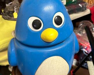 Vintage Little Tikes Poppy Penguin Toy Bin