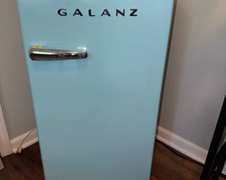 Small Mini Galanz Refrigerator 