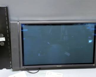 Panasonic High Definition Plasma 42" Television, With Wall Mounting Bracket, Model TH-42PH10UK, Powers On