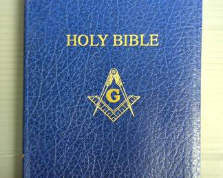 Freemasonry Holy Bible, Ashtray, 2 Pins And 2 Rings