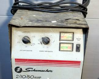Schumacher Rolling Starter Charger With Battery Tester, Model SE-2158, Powers On