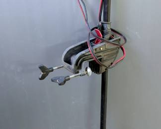 Minn Kota Endura 44 Trolling Motor, Untested, Hard Seat On Metal Stand, 30" Tall And Golden Rod 18" Condensation, Dampness Eliminator, Model 3M-18