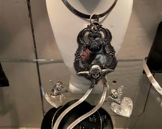 30" STERLING HERRINGBONE CHAIN WITH ANGEL PENDANT AND EARINGS