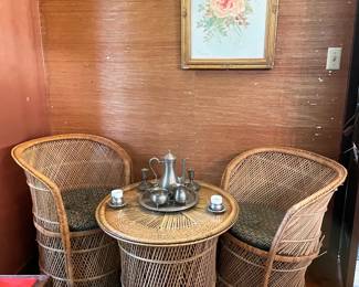 WICKER SMALL ROUND TABLE AND CHAIRS