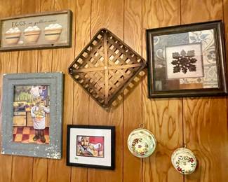 Kitchen wall decor 