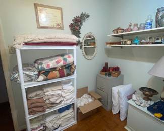 Linens, Sheets, Blankets, Bed Spreads, Curtains, Valances, Sheers, Pillows