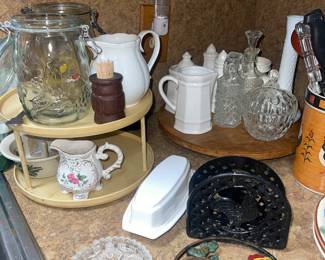 Wrought Iron Rooster Hot Pad, & Napkin Holder, Lazy Susan, French White Serving Pieces 