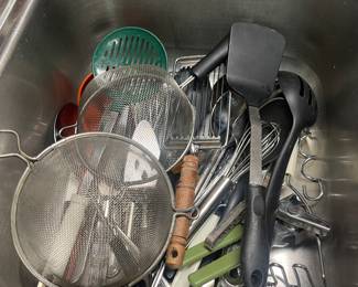 Huge variety of utensils