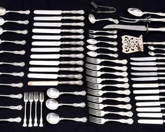 Lot 28: 64 pc American Kings / Queens Sterling Flatware
