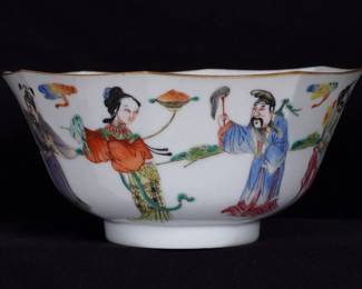 Lot 291: Chinese Porcelain Famille Rose Bowl