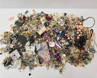 #802 • Costume Jewelry
