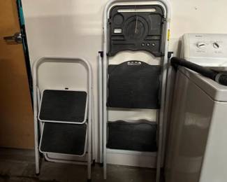 #2200 • Two Step Ladders
