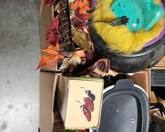 #5556 • Decorations, Crock Pot, Copper Pan, Shoe Strectcher, Digital Photo Frame and More
