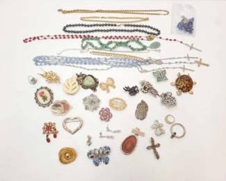 #844 • Costume Jewelry
