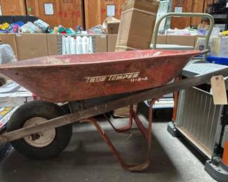 #3136 • TrueTemper U.S.A made WheelBorrow
