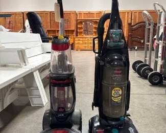 #4022 • 2 Bissell Vacuums
