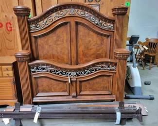 #5054 • Bed Set for Full Size Bed
