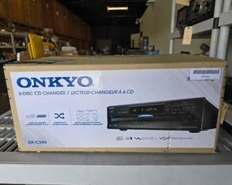 #1086 • Onkyo 6 Disc CD Changer DX-C390B
