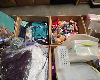 #2224 • Clothes, Beany Babies, Plastic Totes, Note Pads
