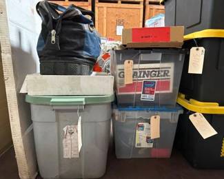 #3112 • Tool Bag of Car Parts & Transmission Pan & oil Pan Gasket Set & intact Manifold Gasket & 3 Totes of Car Parts
