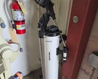 #1092 • Meade Digital Electronic Autolocator
