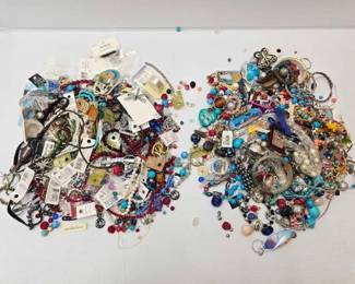 #804 • Costume Jewelry
