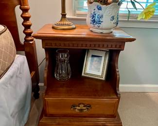 Vintage Ethan nightstand