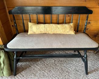 colonial style bench