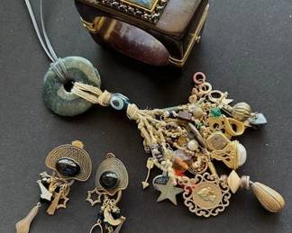 Labradorite yellow gold plated bracelet, whimsical necklace with beads, stones and charms, art deco style earrings