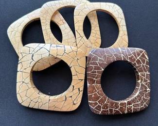 Crackled square bangles