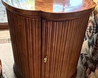 21”Rnd x 23”h clover shaped Burled Wood storage end table $145