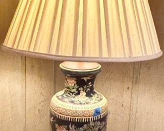 37”h Vntg Asian  table lamp $65