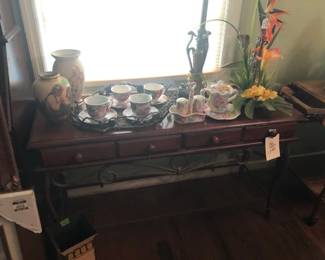 sofa/foyer table, cups and saucers, florals