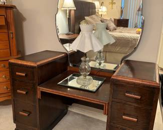 Beautiful Art Deco dresser