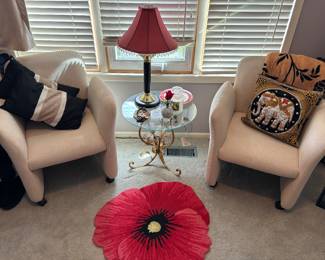 Cute pair of club chairs, rug, vintage glass top table, lamp